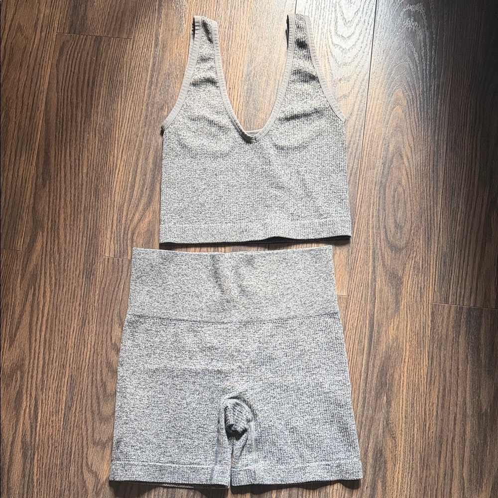 Colsie Gray Sports Bra and Shorts Set